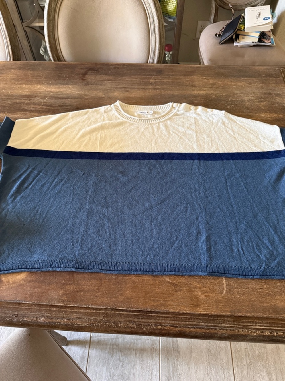 Button-Shoulder Colorblock Crew Neck Sweater - Blue & Cream